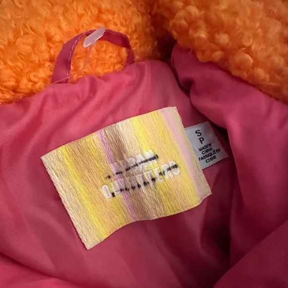 Urban Outfitters Neon Pink Duckie Faux Shearling Women Small Puffer Jacket NEW - Picture 9 of 16